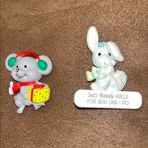 🎄 Russ / Enesco Brooch Set